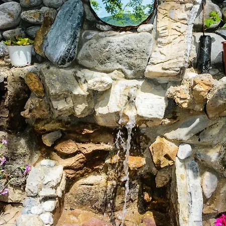 Eagles Land Affittacamere Moll' e Shoshit