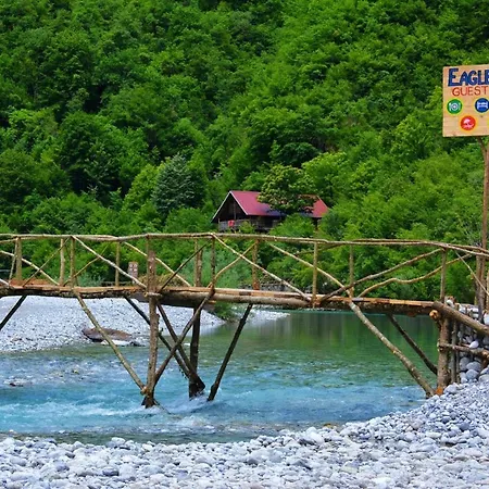 Eagles Land * Moll' e Shoshit