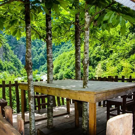 Eagles Land Penzion *