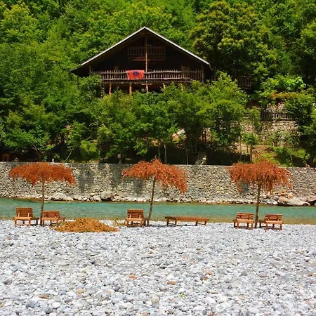 Eagles Land Penzion Moll' e Shoshit