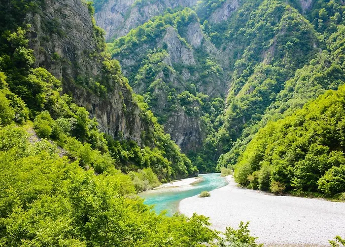 Eagles Land * Moll' e Shoshit